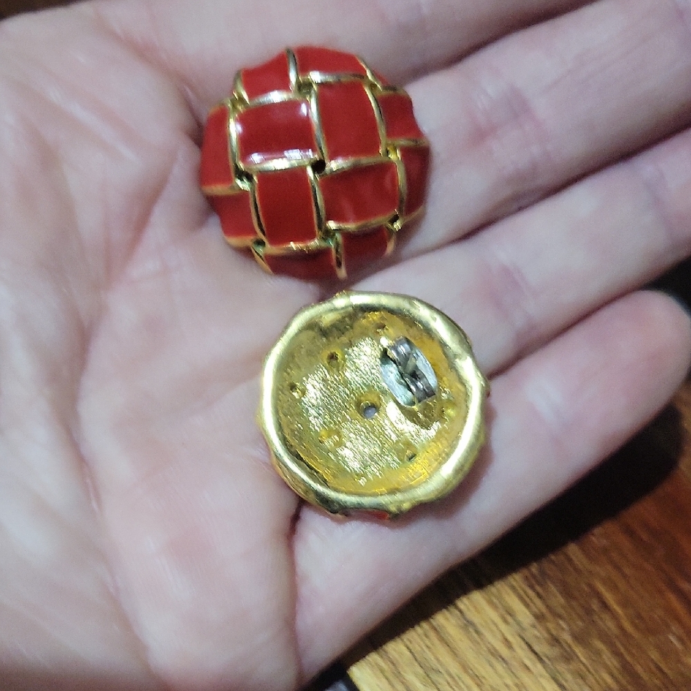 Red and Gold Basket Weave Enameled Vintage Earrings Pierced